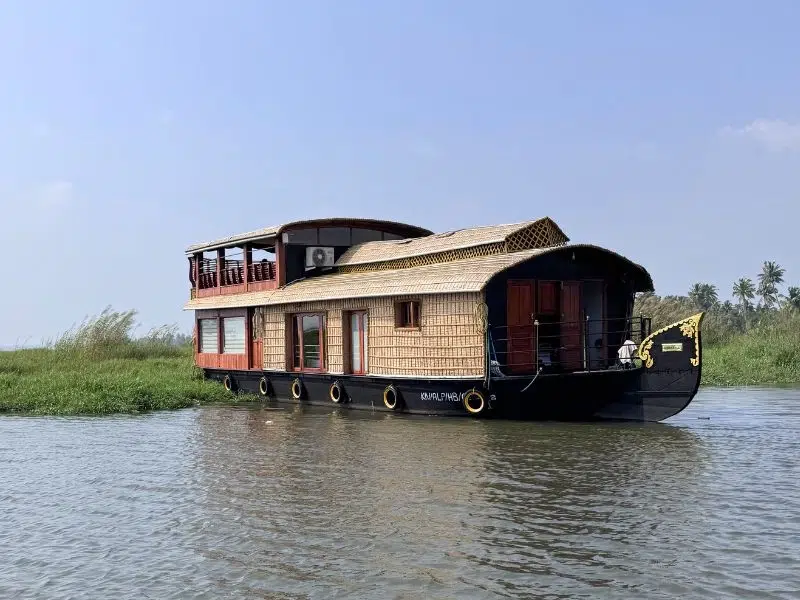 KUMARAKOM HOUSEBOAT
